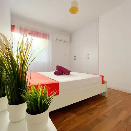 Διαμέρισμα Central 2 Bedroom Apt Terrace And Pool Αγία Νάπα